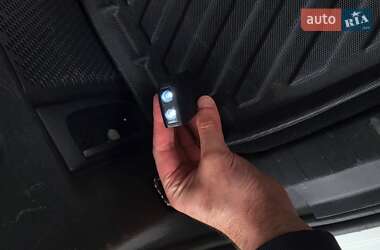 Позашляховик / Кросовер Dodge Journey 2015 в 