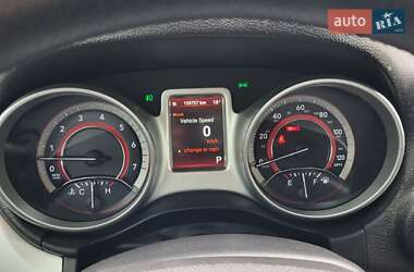 Позашляховик / Кросовер Dodge Journey 2015 в 