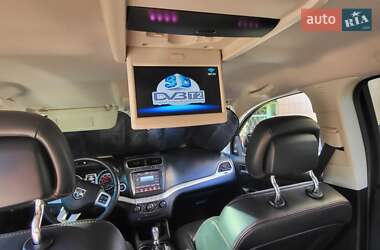 Позашляховик / Кросовер Dodge Journey 2015 в 