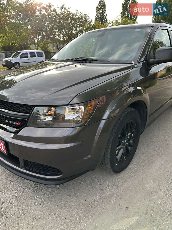 Внедорожник / Кроссовер Dodge Journey 2020 в 