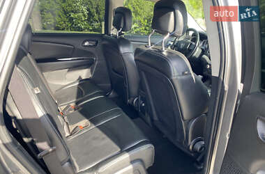 Позашляховик / Кросовер Dodge Journey 2012 в 