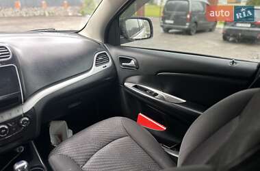 Позашляховик / Кросовер Dodge Journey 2017 в 