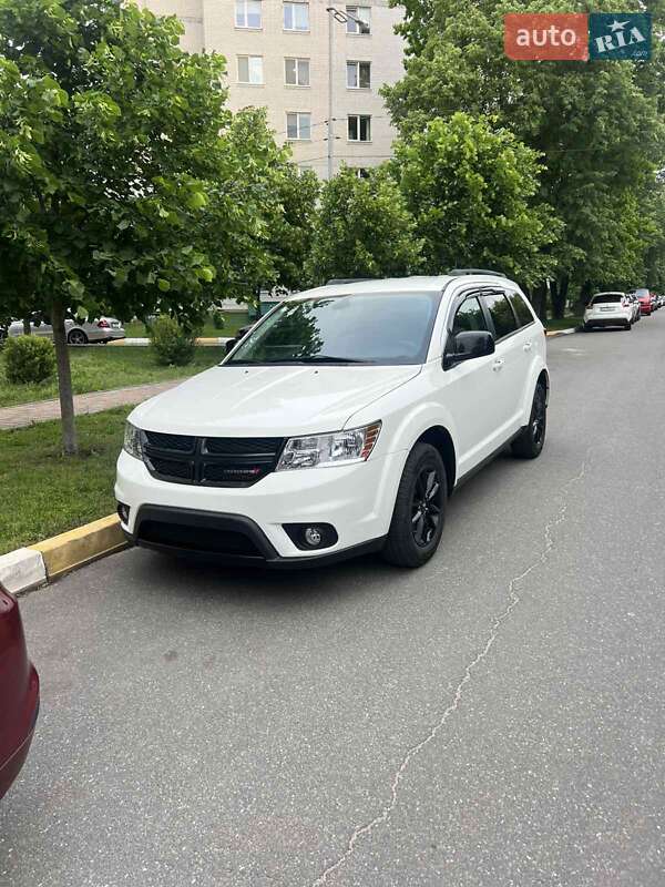 Внедорожник / Кроссовер Dodge Journey 2019 в 