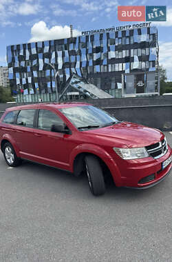 Позашляховик / Кросовер Dodge Journey 2012 в 