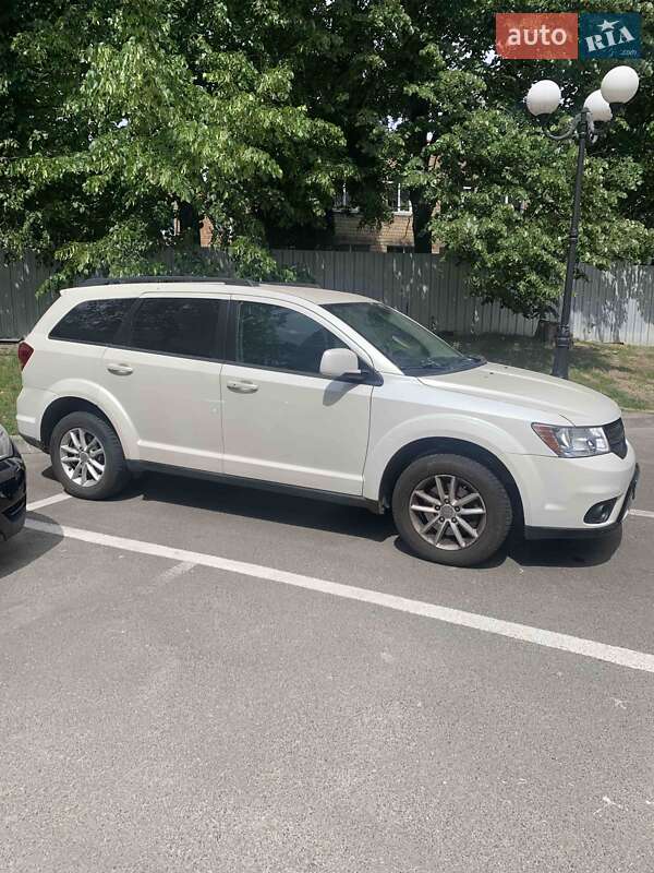 Внедорожник / Кроссовер Dodge Journey 2013 в 
