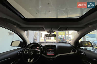 Позашляховик / Кросовер Dodge Journey 2013 в 