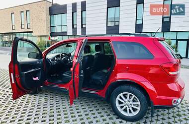 Внедорожник / Кроссовер Dodge Journey 2012 в 