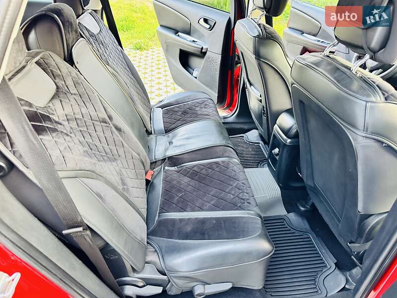 Внедорожник / Кроссовер Dodge Journey 2012 в Хмельницком