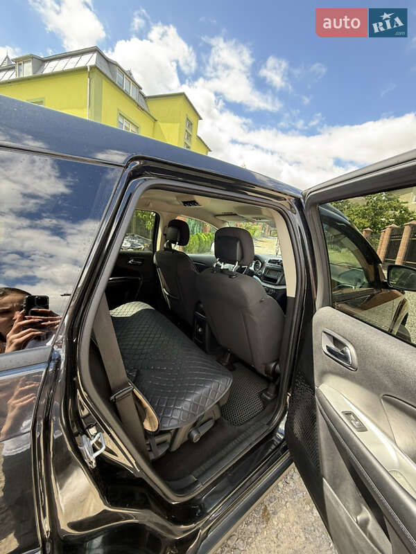 Внедорожник / Кроссовер Dodge Journey 2011 в Тернополе