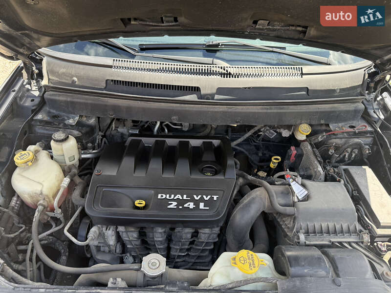 Внедорожник / Кроссовер Dodge Journey 2011 в Тернополе