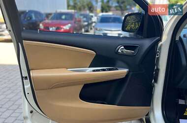 Внедорожник / Кроссовер Dodge Journey 2013 в 