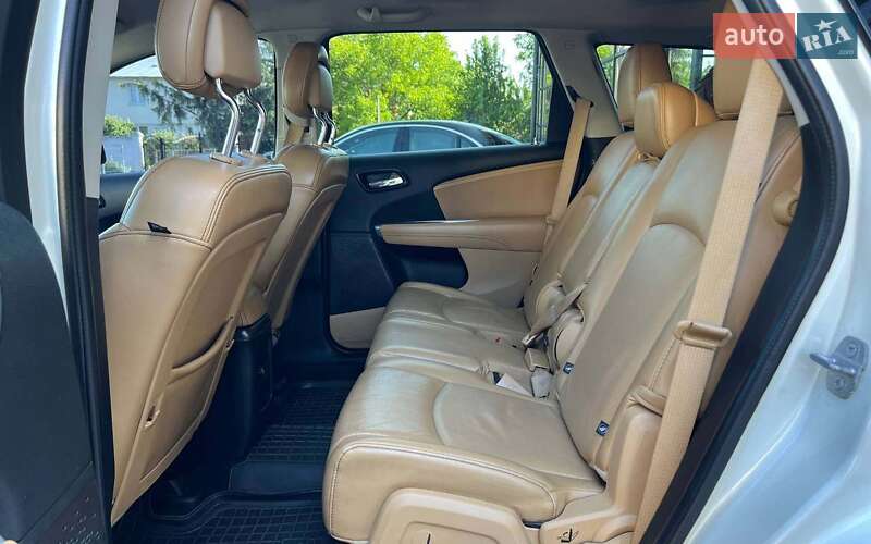 Внедорожник / Кроссовер Dodge Journey 2013 в Ивано-Франковске