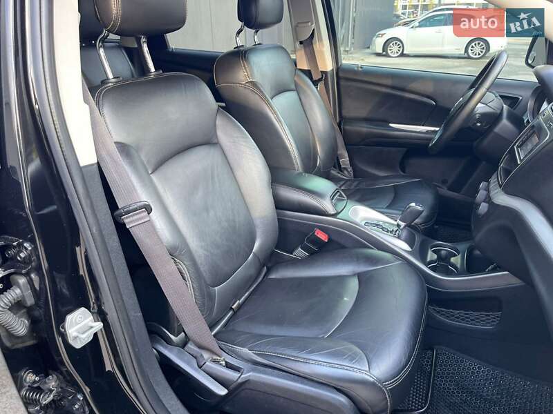 Позашляховик / Кросовер Dodge Journey 2016 в Києві фото 19 Позашляховик / Кросовер Dodge Journey 2016 в Києві
