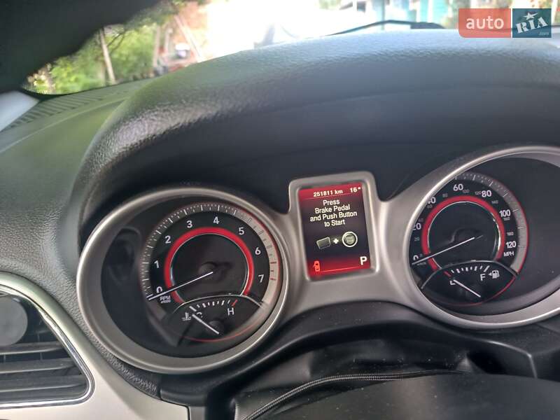 Внедорожник / Кроссовер Dodge Journey 2017 в Мироновке