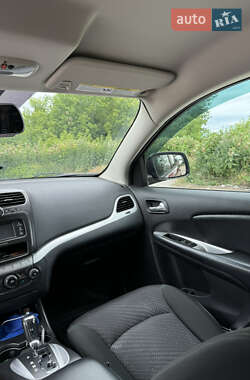 Внедорожник / Кроссовер Dodge Journey 2011 в 