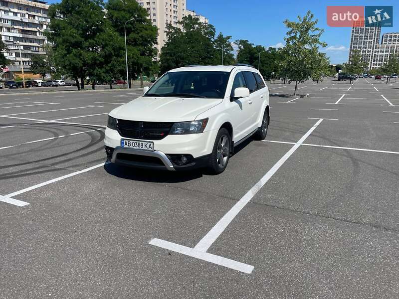Внедорожник / Кроссовер Dodge Journey 2015 в 