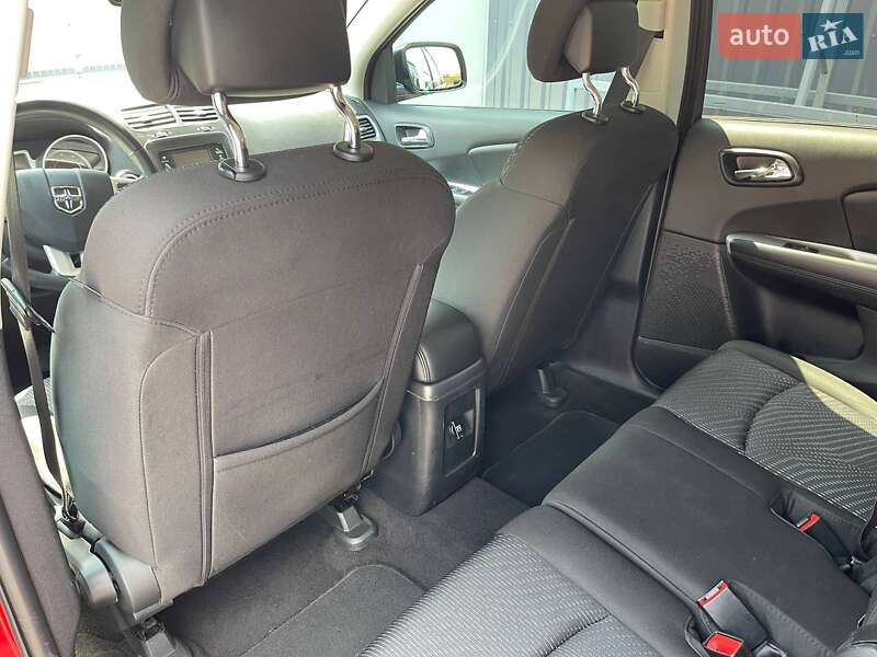 Позашляховик / Кросовер Dodge Journey 2016 в Харкові фото 14 Позашляховик / Кросовер Dodge Journey 2016 в Харкові