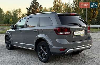 Позашляховик / Кросовер Dodge Journey 2020 в 