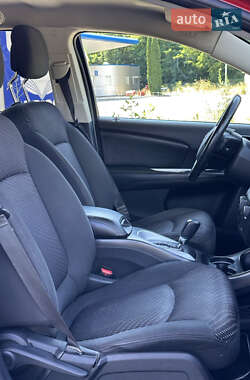 Внедорожник / Кроссовер Dodge Journey 2015 в 
