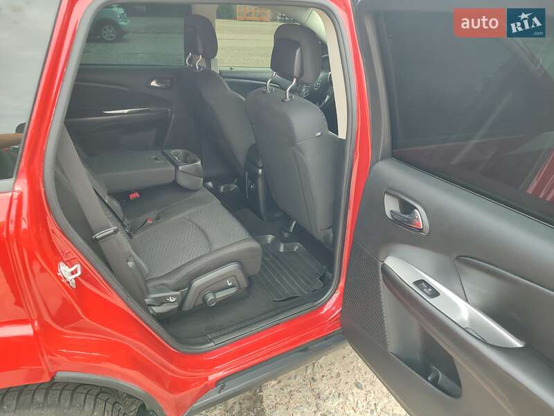 Внедорожник / Кроссовер Dodge Journey 2016 в Лубнах