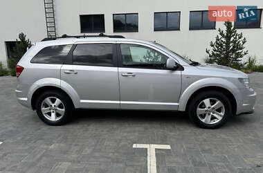 Внедорожник / Кроссовер Dodge Journey 2010 в 