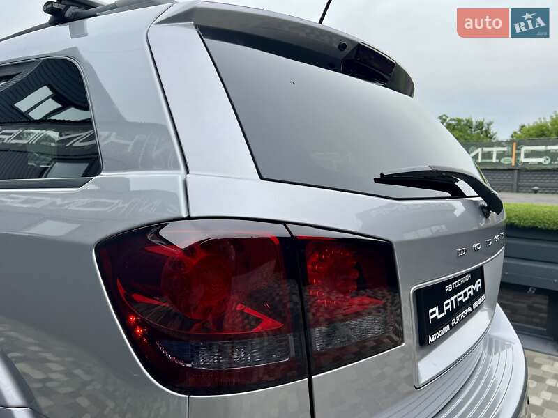 Позашляховик / Кросовер Dodge Journey 2016 в Києві