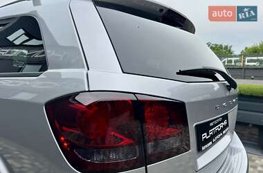 Внедорожник / Кроссовер Dodge Journey 2016 в 