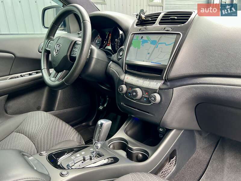 Позашляховик / Кросовер Dodge Journey 2016 в Києві
