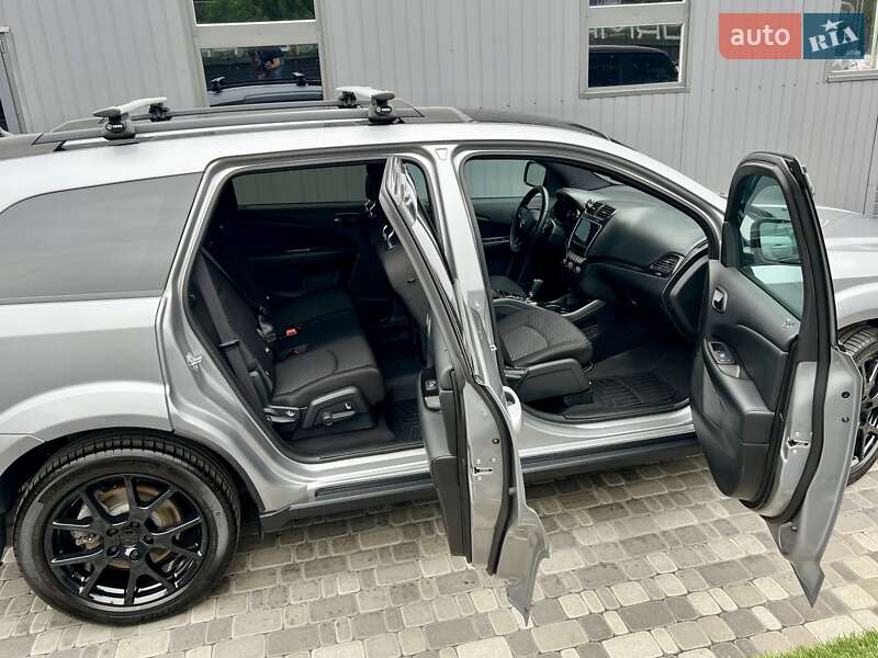 Позашляховик / Кросовер Dodge Journey 2016 в Києві