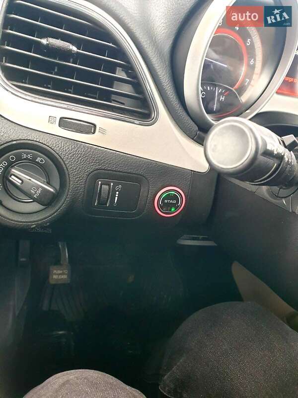 Позашляховик / Кросовер Dodge Journey 2016 в Києві фото 17 Позашляховик / Кросовер Dodge Journey 2016 в Києві