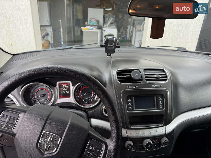 Позашляховик / Кросовер Dodge Journey 2017 в Нововолинську