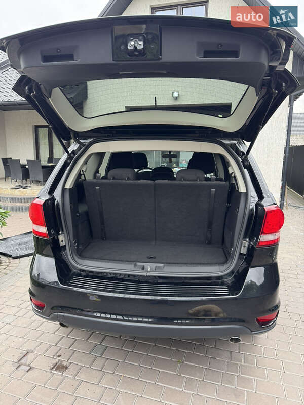 Позашляховик / Кросовер Dodge Journey 2017 в Нововолинську