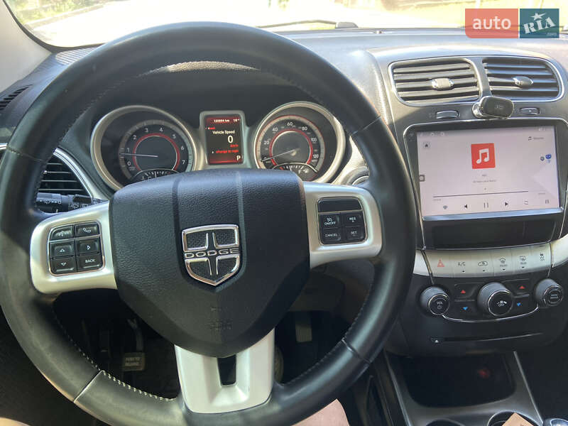 Позашляховик / Кросовер Dodge Journey 2016 в Чернівцях