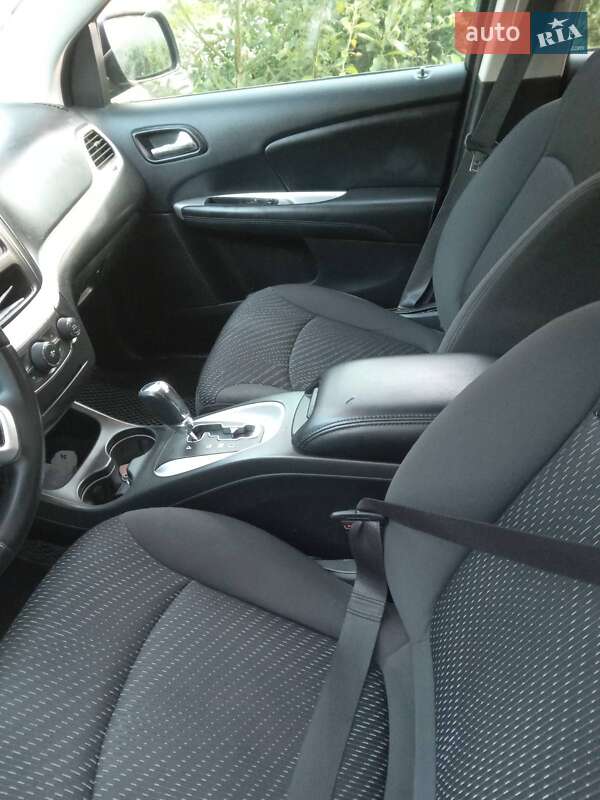 Внедорожник / Кроссовер Dodge Journey 2017 в Рахове