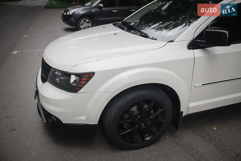 Позашляховик / Кросовер Dodge Journey 2015 в Львові