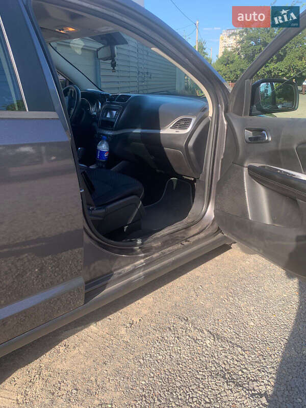 Позашляховик / Кросовер Dodge Journey 2014 в Черкасах