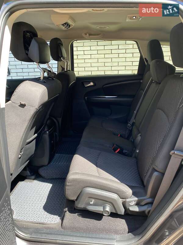 Внедорожник / Кроссовер Dodge Journey 2014 в Черновцах