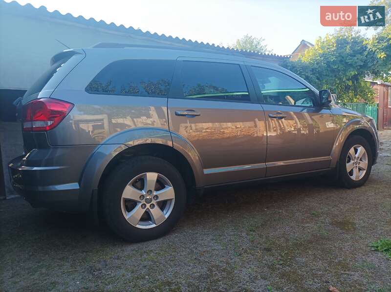 Внедорожник / Кроссовер Dodge Journey 2012 в Малине