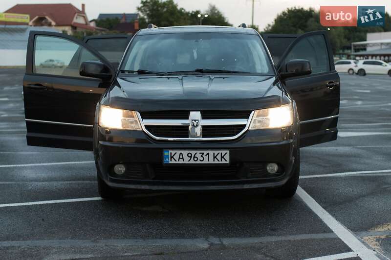 Внедорожник / Кроссовер Dodge Journey 2010 в Ужгороде
