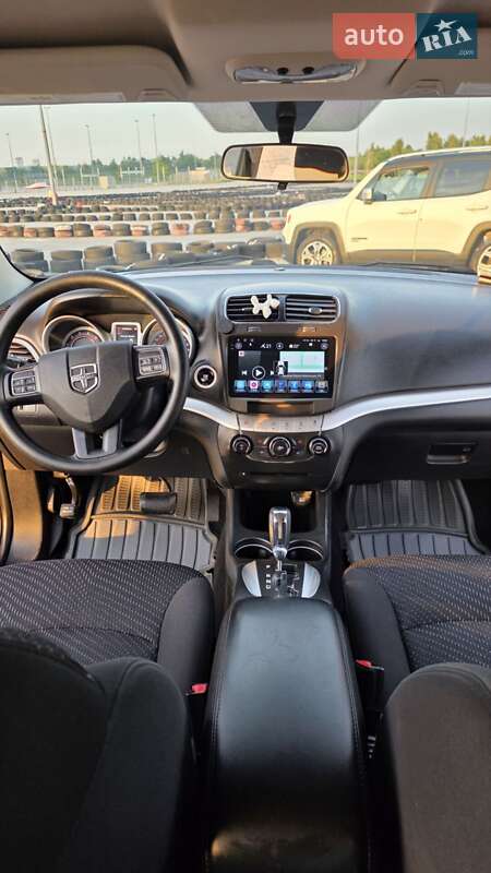 Внедорожник / Кроссовер Dodge Journey 2015 в Львове