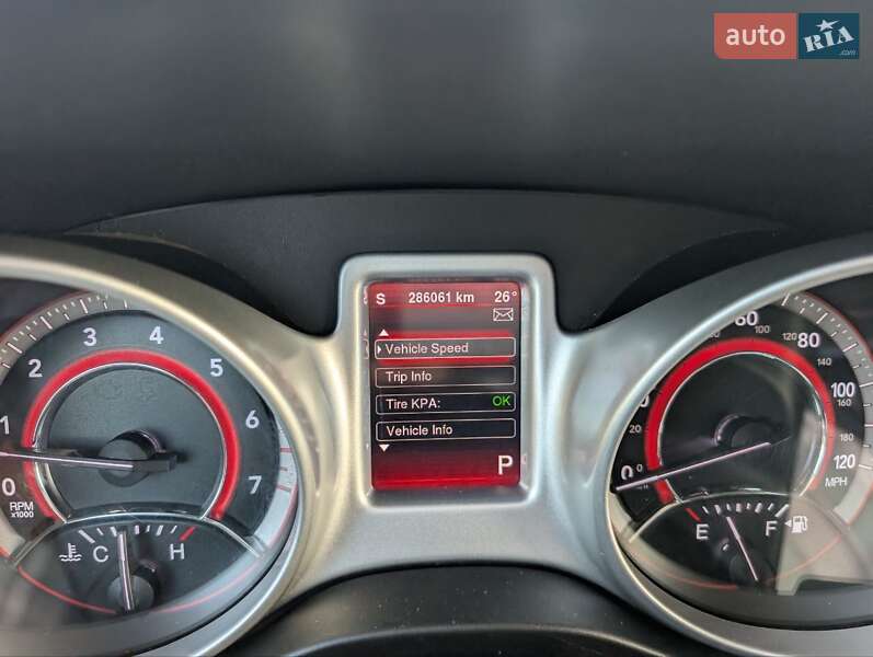 Внедорожник / Кроссовер Dodge Journey 2012 в Любешове