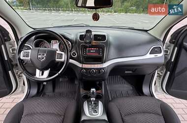 Внедорожник / Кроссовер Dodge Journey 2014 в 