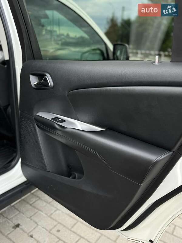 Внедорожник / Кроссовер Dodge Journey 2014 в Коломые