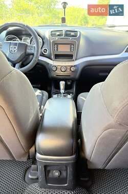 Внедорожник / Кроссовер Dodge Journey 2012 в 