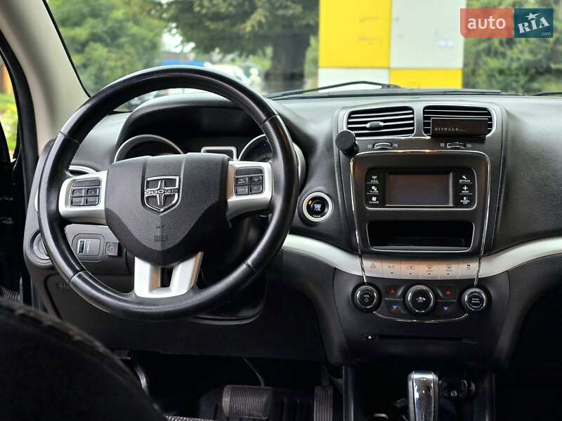 Внедорожник / Кроссовер Dodge Journey 2015 в Львове