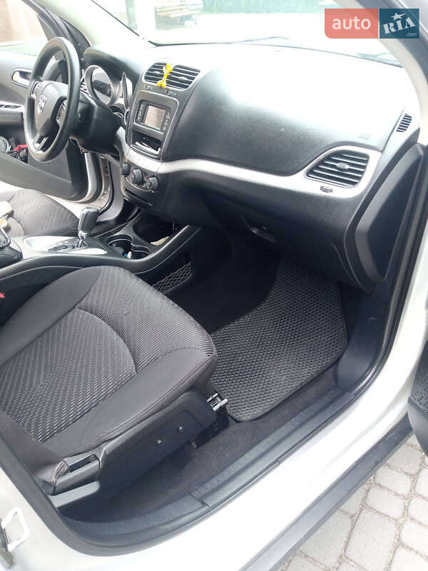 Позашляховик / Кросовер Dodge Journey 2014 в Самборі фото 10 Позашляховик / Кросовер Dodge Journey 2014 в Самборі