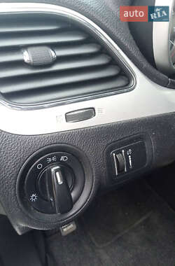 Внедорожник / Кроссовер Dodge Journey 2014 в 