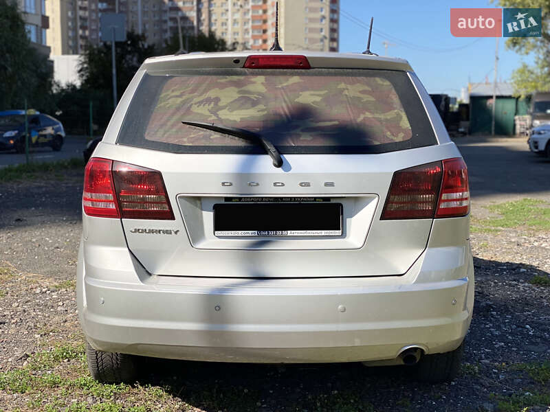 Позашляховик / Кросовер Dodge Journey 2013 в Києві