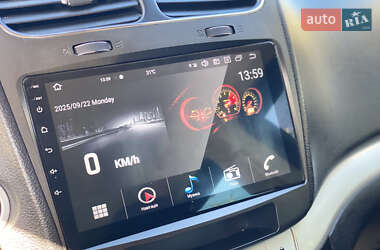 Внедорожник / Кроссовер Dodge Journey 2013 в 