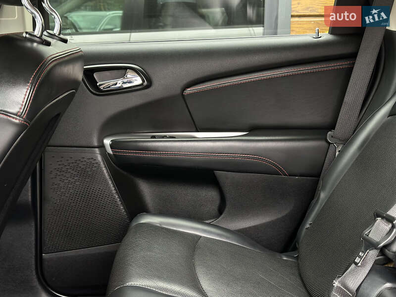 Внедорожник / Кроссовер Dodge Journey 2017 в Шептицькому